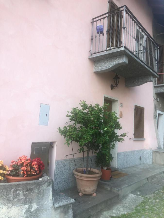 Apartamento Casa Rosa Dervio Exterior foto